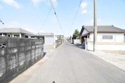 【前面道路含む現地写真】 | 鹿屋市旭原町　分譲地D | 西側