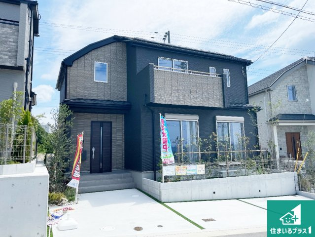 神戸市須磨区車　新築一戸建ての外観|安心の10年保証！外観を美しく保ち、雨水で汚れを落とします！気になることがありましたら、お気軽にお問い合わせください！