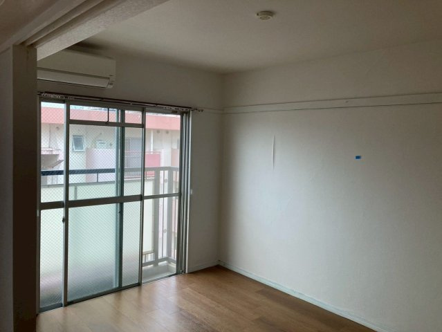 フォーサイト老司Renatusの居間・リビング|同建物別部屋 現況優先