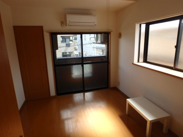 プリムローズ福岡南の居間・リビング