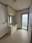 滝沢市湯舟沢222-777の脱衣所