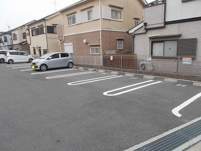 グレイス新の駐車場|駐車場です