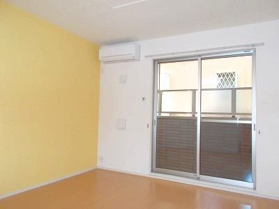 グレイス新の居間・リビング|ゆったりとしたリビングです