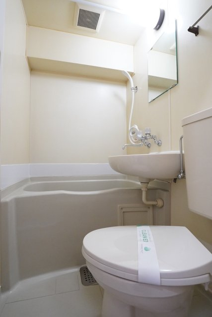 リバティヒルズ中野江原の浴室