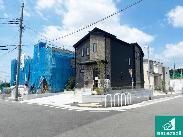 神戸市須磨区車　新築一戸建ての外観|安心の10年保証！外観を美しく保ち、雨水で汚れを落とします！気になることがありましたら、お気軽にお問い合わせください！