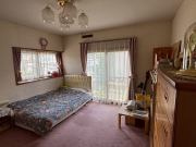 盛岡市松園1丁目18-16の洋室