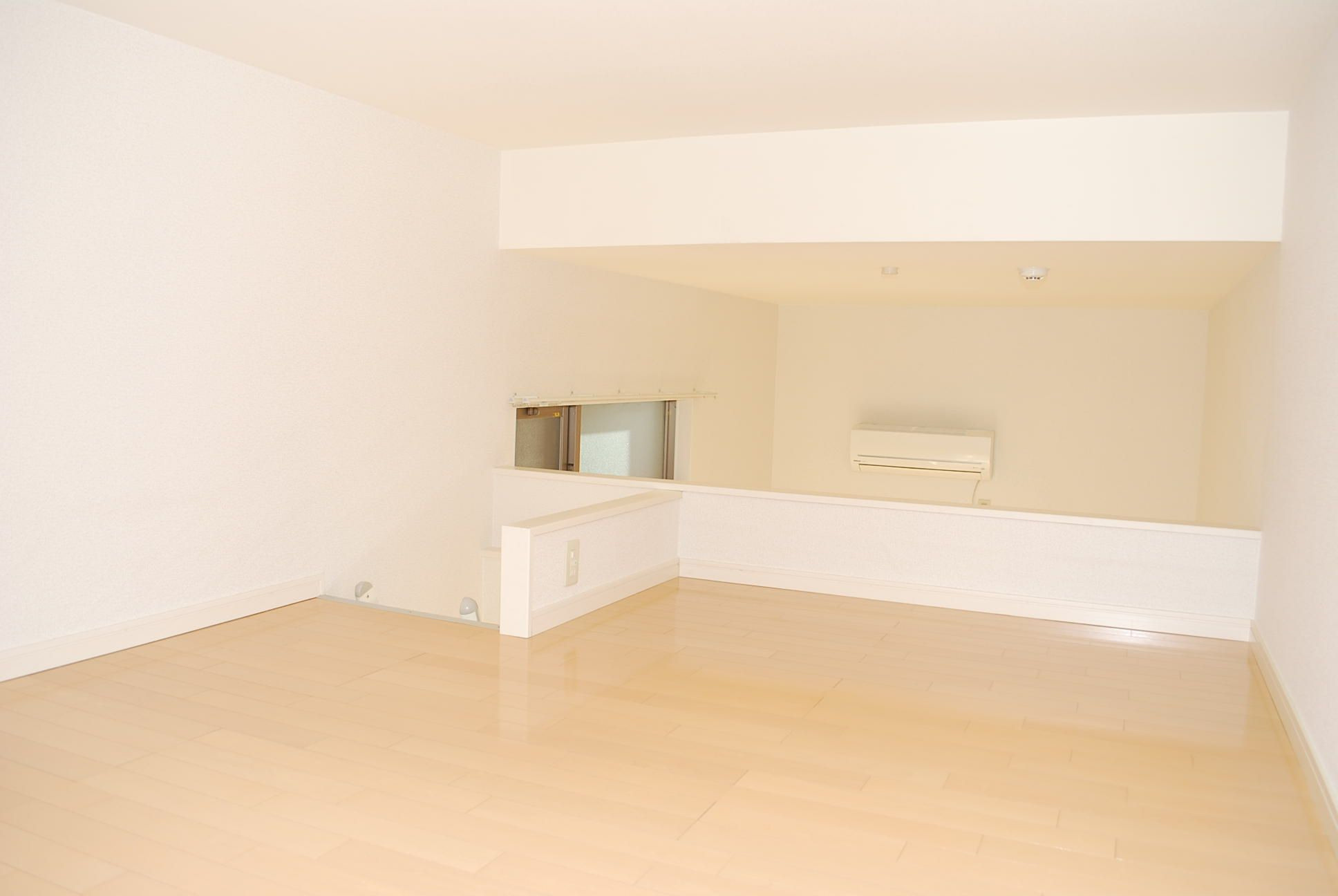 シャローム井尻Ⅱの居間・リビング