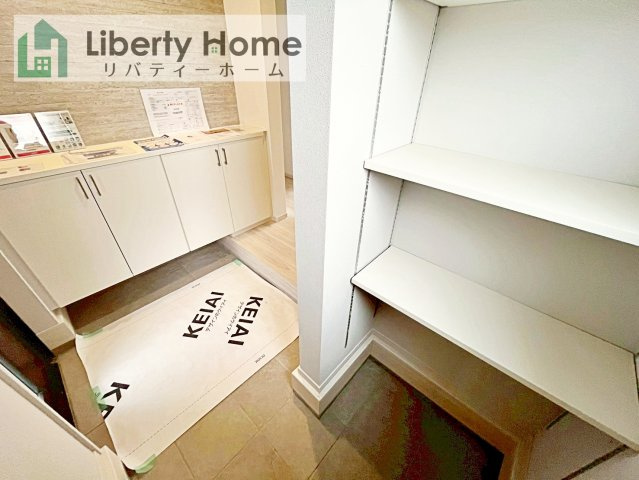 取手市ゆめみ野5期　新築戸建　2号棟の玄関