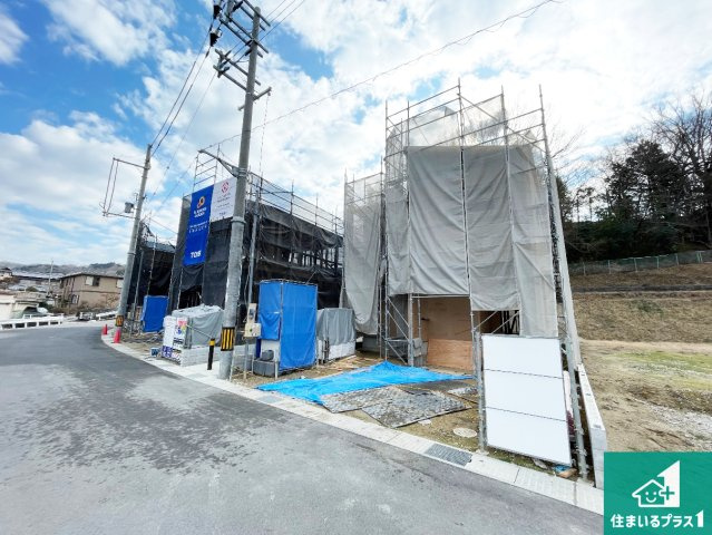 生駒市萩の台　新築一戸建ての外観|現在はこんな感じです。完成までが待ち遠しいですね。