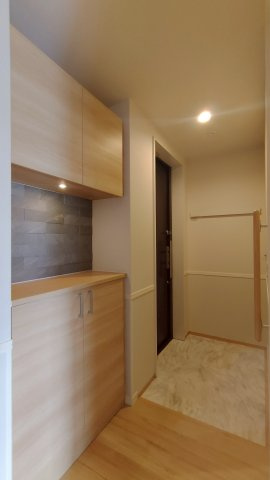 ヴィラソレーユ古曽部町の玄関