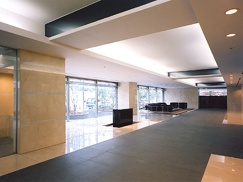 渋谷アインスのエントランス