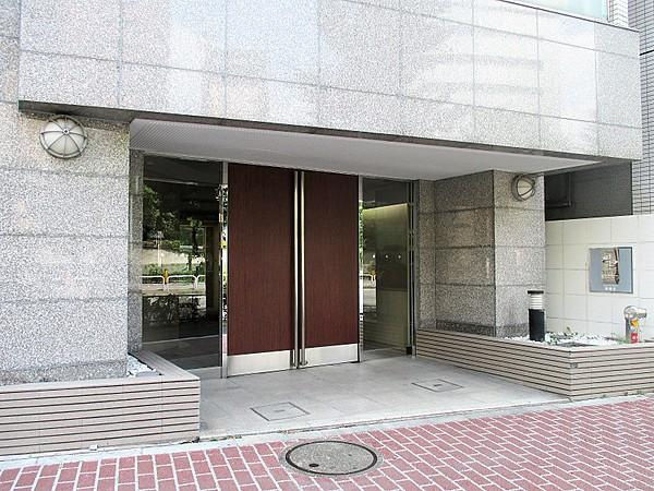 エスコートノヴェル南麻布のエントランス