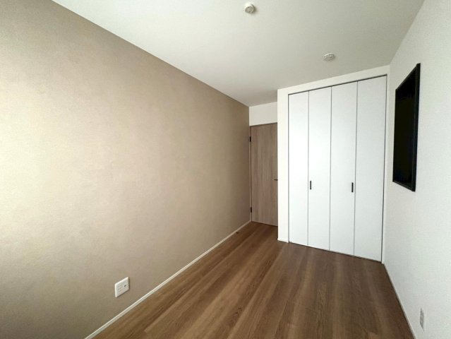 ＪＲ奈良線「新田」駅徒歩１１分◆閑静な住宅街に建つ３ＬＤＫ◆並列駐車２台可能◆宇治市広野町宮谷の洋室|洋室