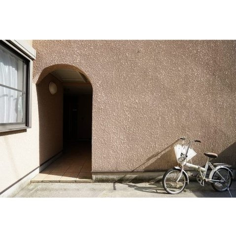 ちきゅうハウスの外観|駐輪スペース