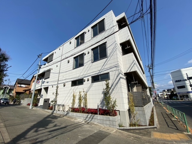 アルタイル等々力の外観