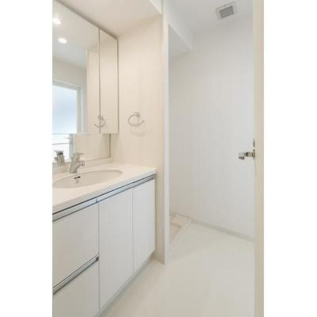 ＭＹ　ＴＯＷＥＲ　ＲＥＳＩＤＥＮＣＥの独立洗面台|※全て別号室のお写真。内装等参考にしてください。