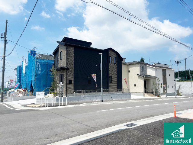 神戸市須磨区車　新築一戸建ての前面道路含む現地写真|周辺は落ち着いた街並みの住宅地！子育てがしやすい住環境です！