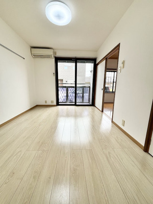 【洋室】 | メゾンK&AⅡ B