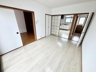 【洋室】 | メゾンK&AⅡ B