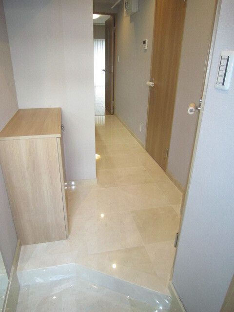 カーサスプレンディッド代官山の玄関