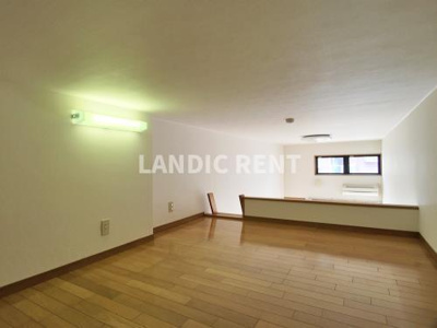 【内装】 | コスモツィンズ