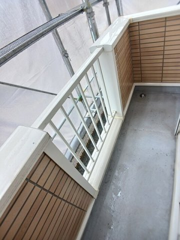 ピュア　ナリィシュのバルコニー