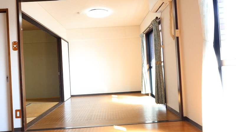 リヴィエールの居間・リビング|16帖のLDK！陽当たり良好！