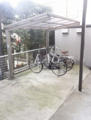 【その他共用部分】 | BEE HOUSE | 駐輪場です。