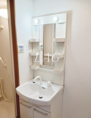 【洗面所】 | BEE HOUSE | 洗面台です。