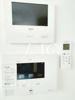 【セキュリティ】 | メゾネット平山 | モニター付きインターフォンです。