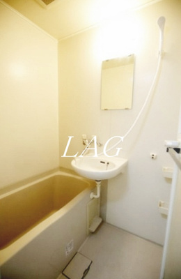 【浴室】 | メゾンエクレーレ新宿西戸山 | お風呂です。