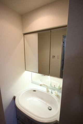 【洗面所】