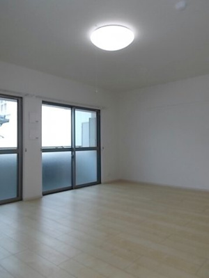 【内装】 | ラ・ペジーブル新町 | 内装は落ち着いています