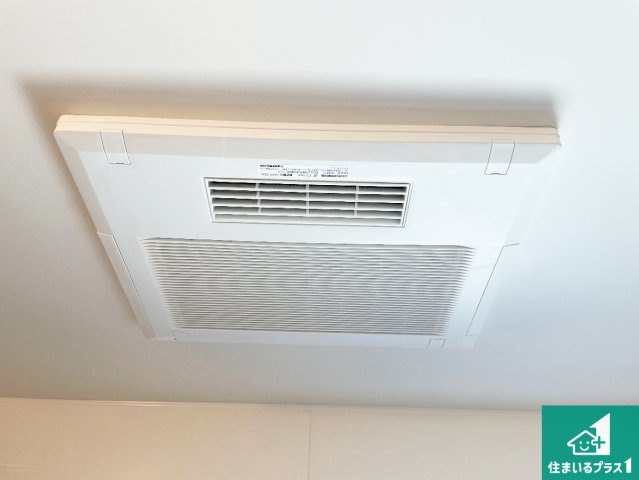 ●奈良市菅原町　第7期　新築一戸建ての冷暖房・空調設備|四季を通して快適なバスライフをお手伝いする浴室暖房乾燥機！浴室の乾燥・暖房・涼風・換気はもちろん、２４時間換気にも対応！