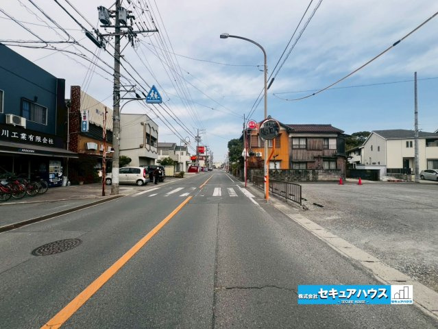 【同施工物件ご案内可】知多市八幡字荒古後　全3棟の内観：施工例|【玄関イメージ】
◆お家に出会う人々を迎える玄関だからこそ、広々清潔感あふれる空間にしたいものです。採光・通風にも配慮された設計で毎日明るい空間をキープします♪