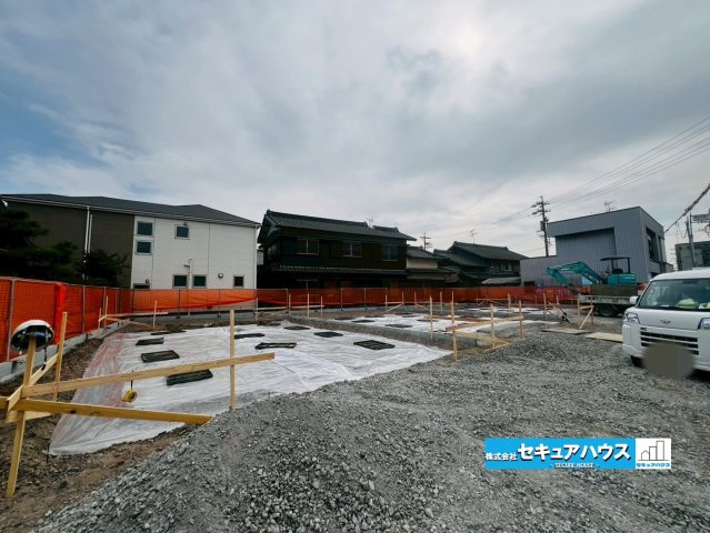 【同施工物件ご案内可】知多市八幡字荒古後　全3棟の内観：施工例|【LDKイメージ】
◆日当たりが良く温かい広々リビングは家族の団らんスペースになります。