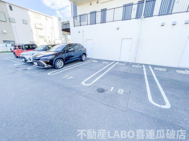 ラ・フォーレ久宝園の駐車場