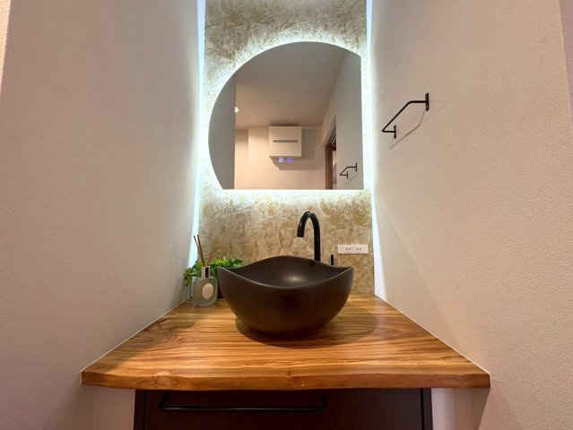 天然木フルリノベーション済み◆陽当たり良好３ＬＤＫ◆分譲駐車場付き◆ディオ・フェルティ大津瀬田の独立洗面台|洗面化粧台