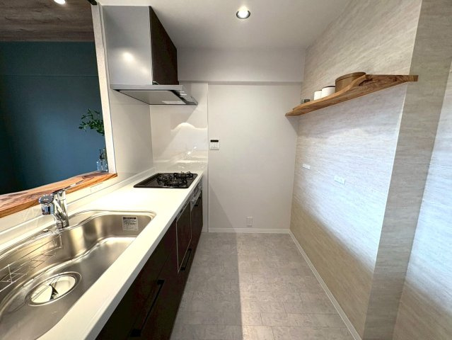 天然木フルリノベーション済み◆陽当たり良好３ＬＤＫ◆分譲駐車場付き◆ディオ・フェルティ大津瀬田のキッチン|キッチン