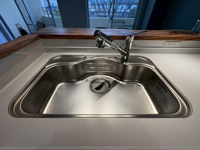 天然木フルリノベーション済み◆陽当たり良好３ＬＤＫ◆分譲駐車場付き◆ディオ・フェルティ大津瀬田のキッチン|シンク