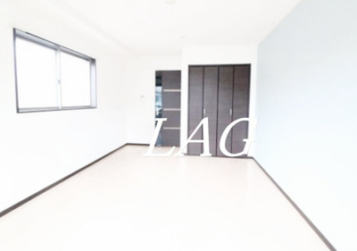 【居間・リビング】 | オリエンタルコート幕張本郷 | 洋室のお部屋です。