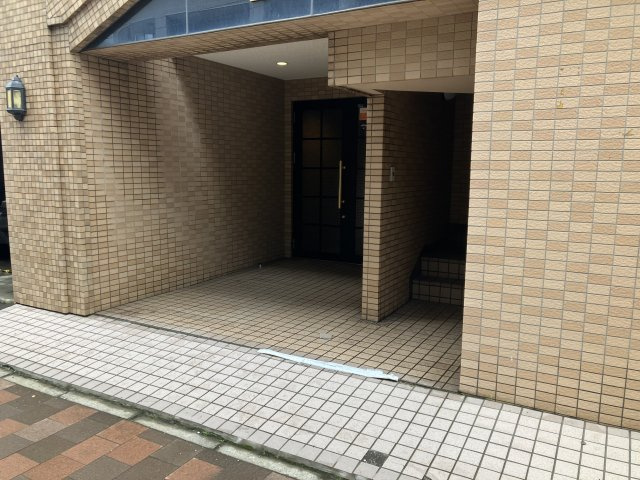 【エントランス】パークヒルズイースト２３Ａ