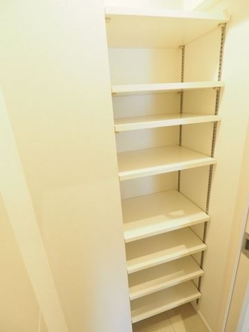 クロスレジデンス大崎の収納