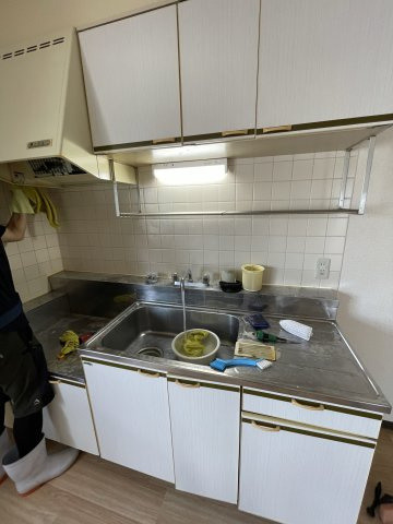 ハイツインブリッジのキッチン|同建物反転タイプの室内写真です