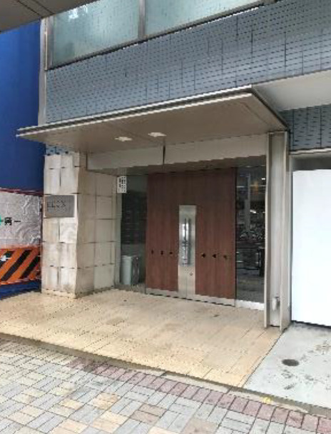 レオーネ亀戸のエントランス
