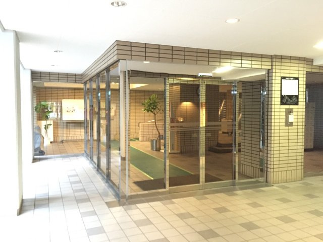 ルネ門前仲町パークステイツのエントランス