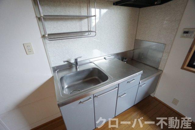 レトア宇多津B棟のキッチン