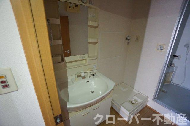 レトア宇多津B棟の洗面所