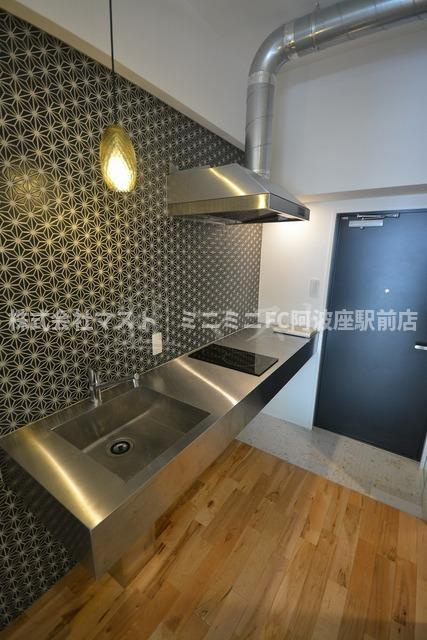 エスライズ大阪ベイサイドアリーナのキッチン