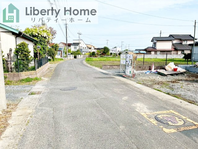 東海村亀下第1　新築戸建　3号棟の前面道路含む現地写真